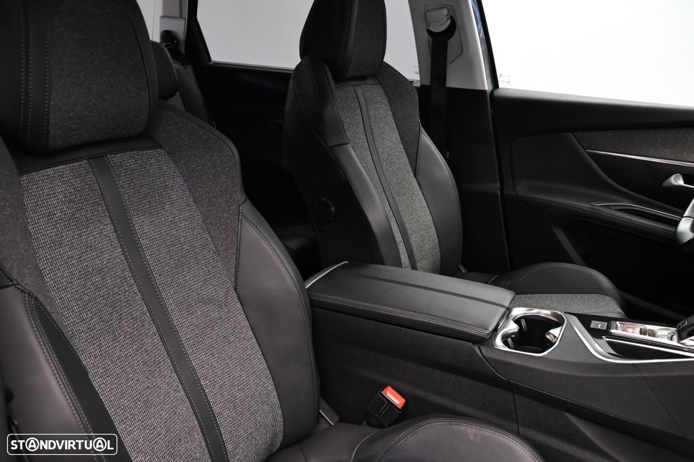 Peugeot 5008 1.5 BlueHDi Allure EAT8 - 20