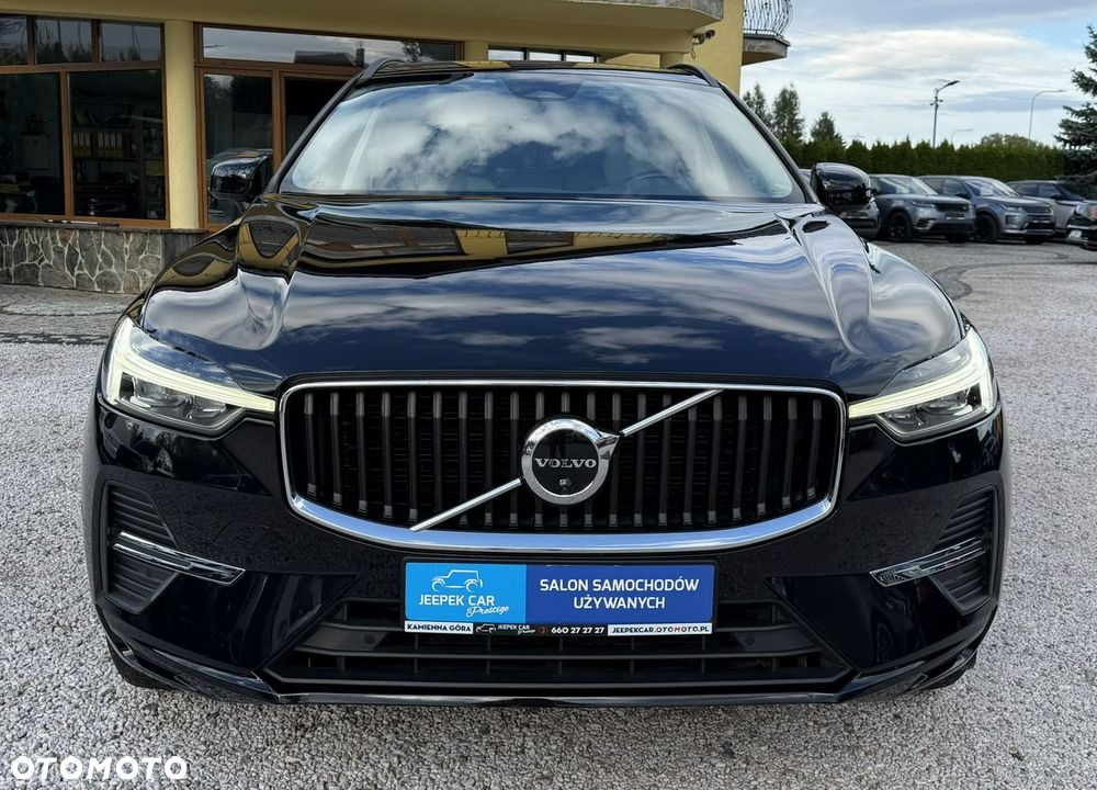 Volvo XC 60 B4 D Plus Dark - 2
