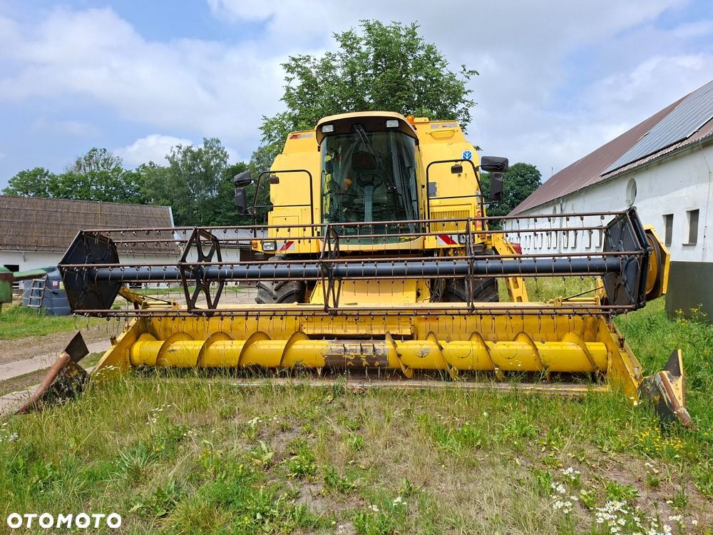 New Holland Tx 68 - 2