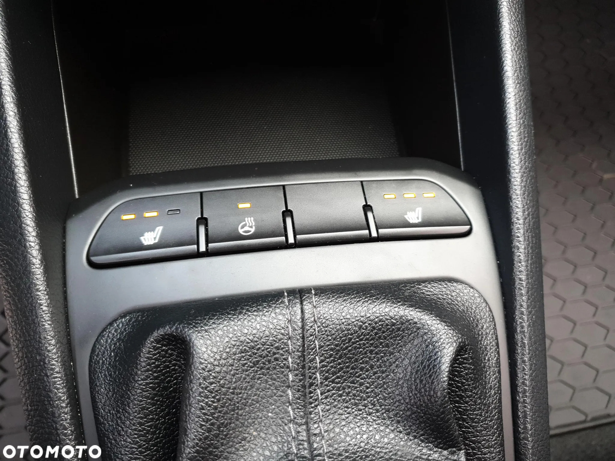 Kia Stonic 1.0 T-GDI M - 25