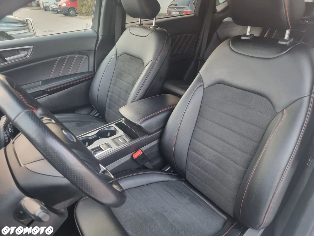 Ford Edge - 15