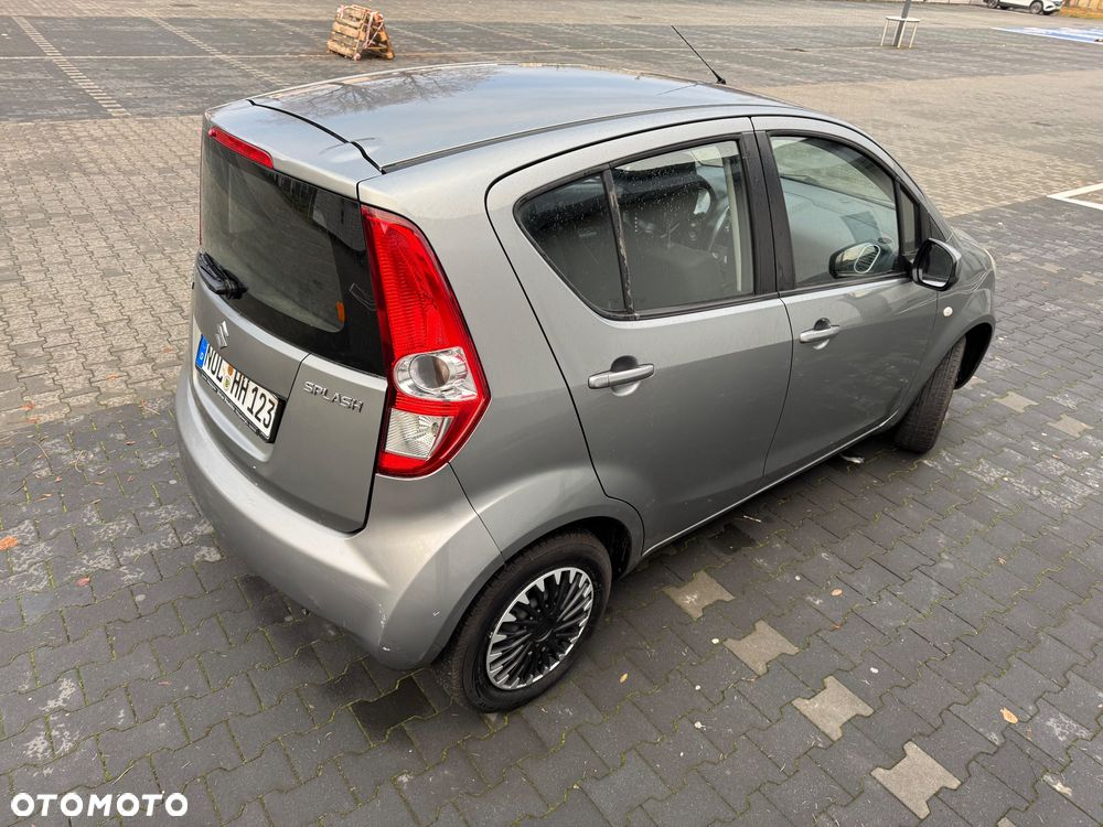 Suzuki Splash 1.0 Basic - 11