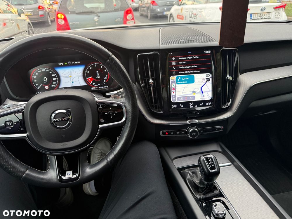 Volvo XC 60 T5 AWD R-Design - 8