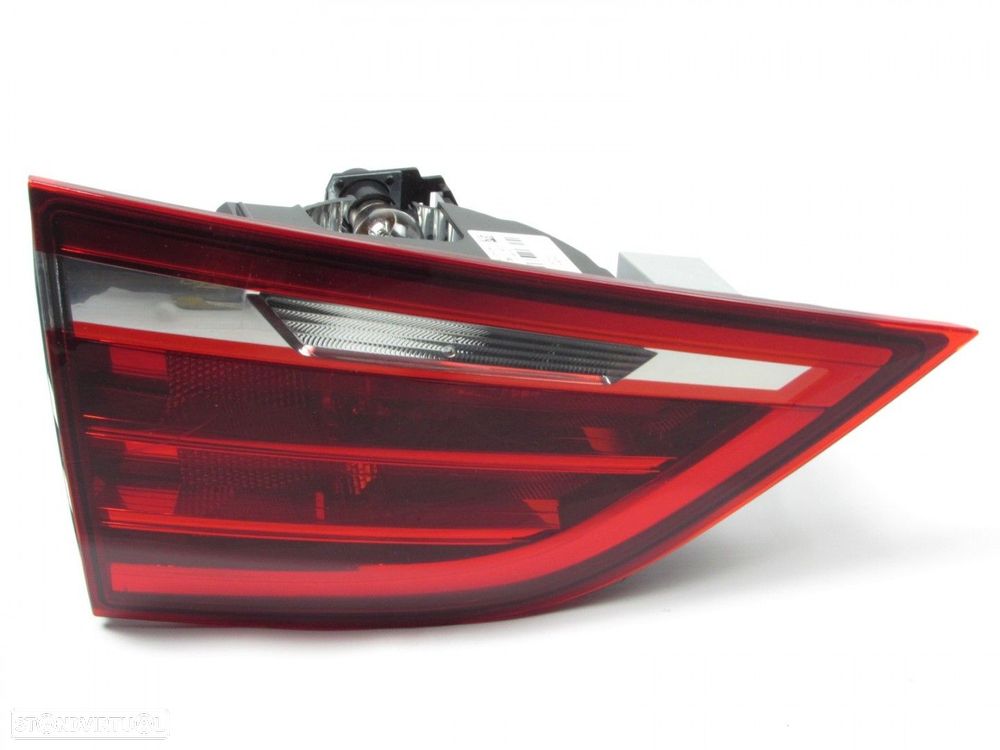 Farolim da mala Esquerdo Seminovo/ Original BMW 2 Gran Tourer (F46) 63217329789 - 1