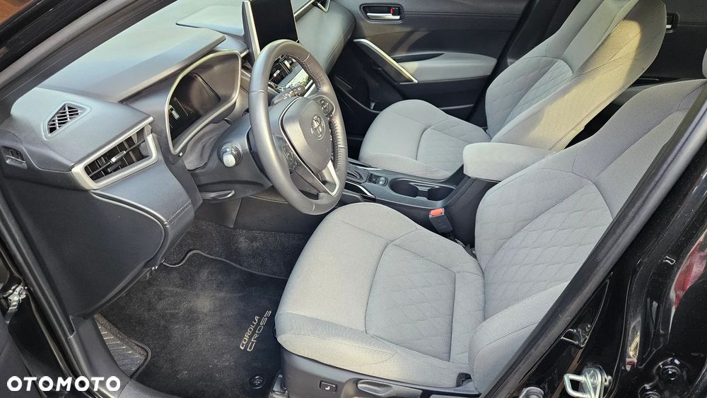 Toyota Corolla Cross 2.0 Hybrid Comfort AWD - 21