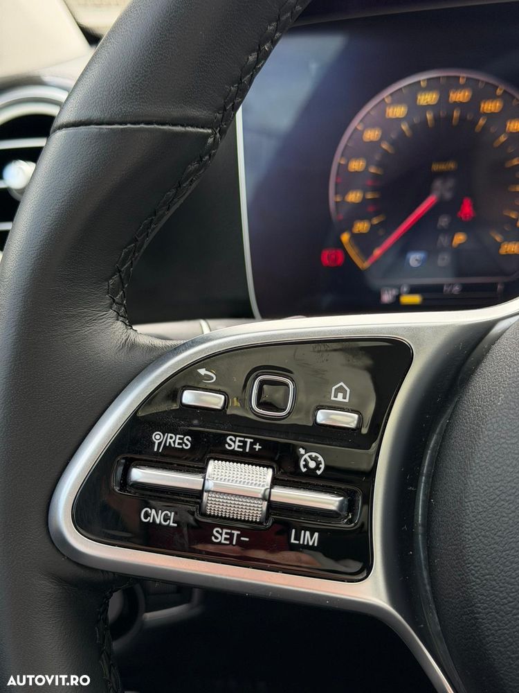 Mercedes-Benz E 220 d 9G-TRONIC - 12