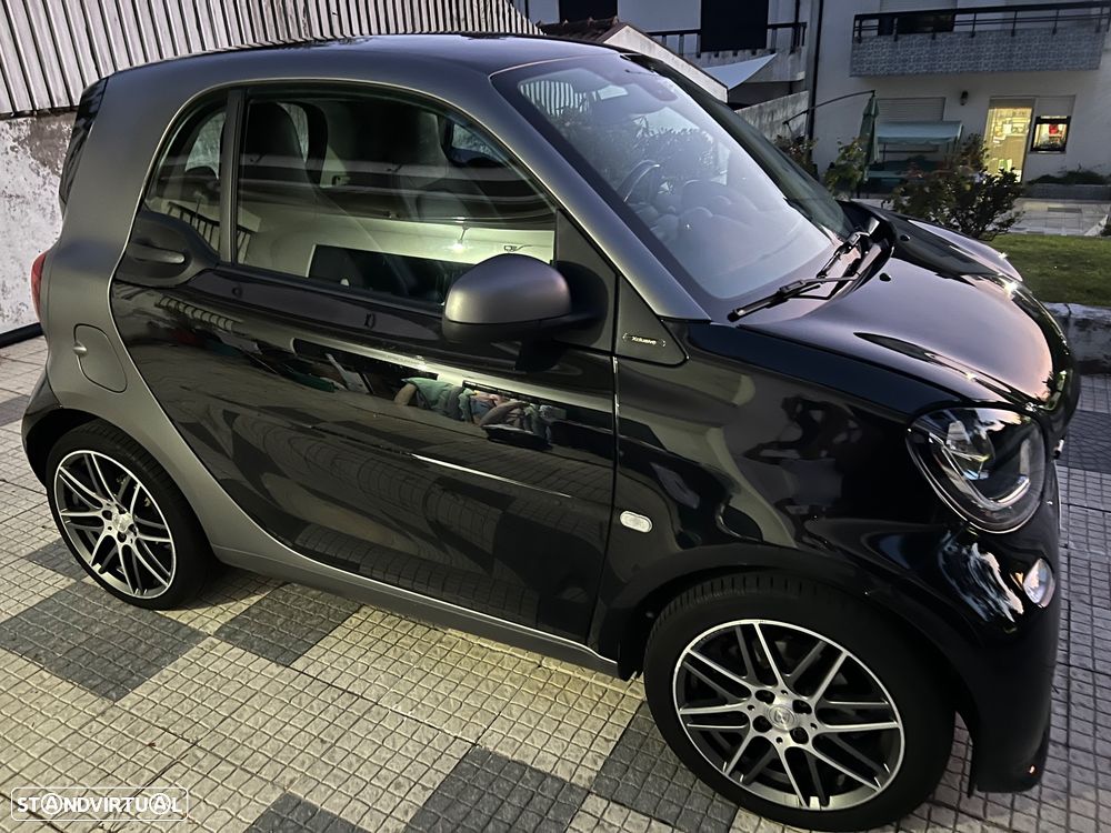 Smart Fortwo Coupé 0.9 Brabus Xclusive — fotografia 27