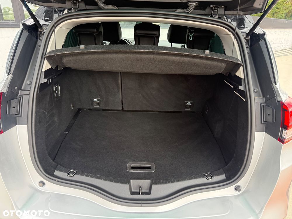 Renault Scenic TCe 140 GPF EDC BLACK EDITION - 25