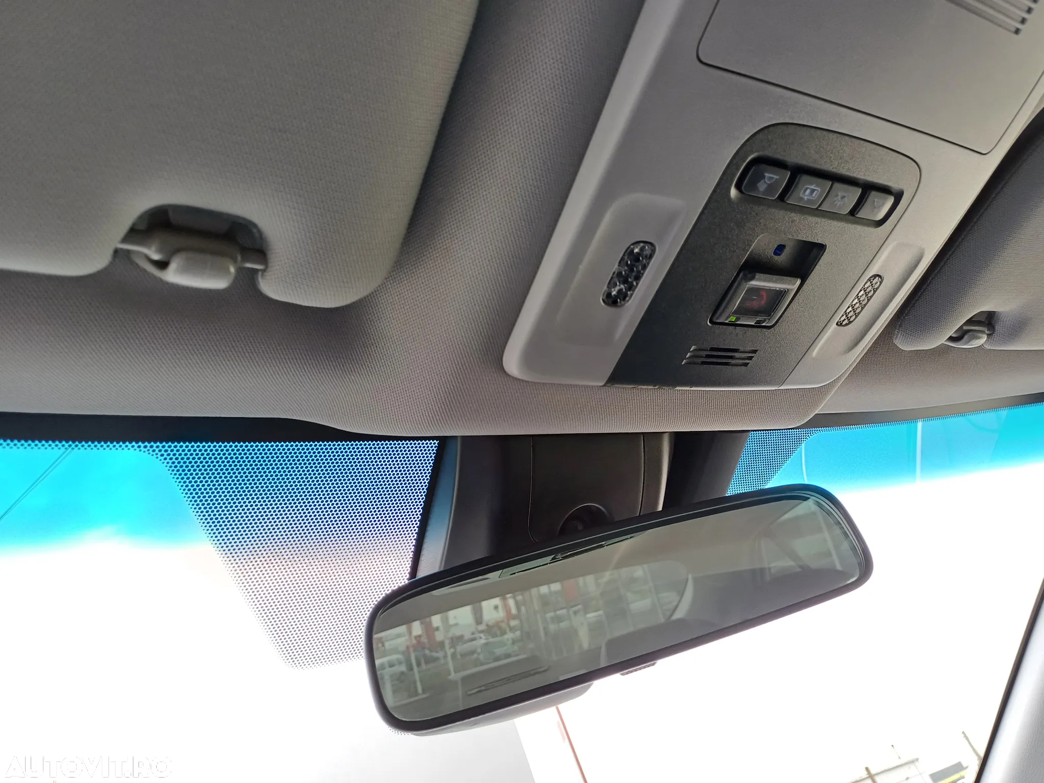 Toyota Camry 2.5 Hybrid Business - 22