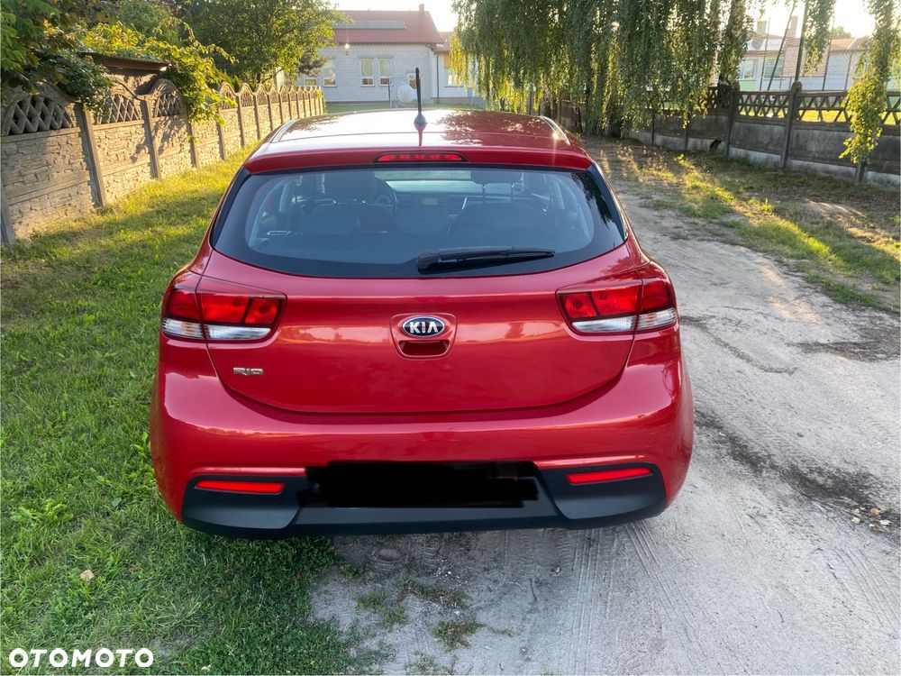 Kia Rio - 9