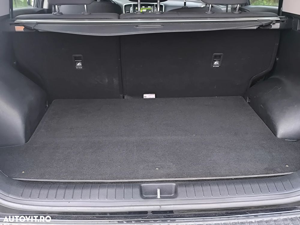 Kia Sportage 2.0 DSL MT 4x4 PREMIUM - 19