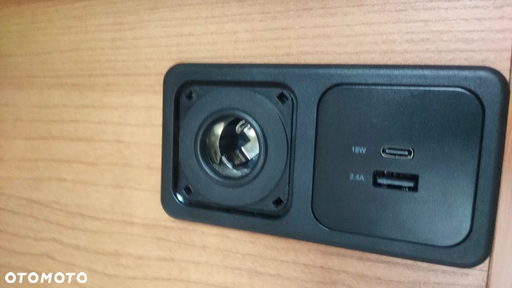 KNAUS EIFELLAND - 17