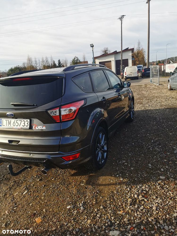 Ford Kuga 1.5 EcoBoost 2x4 ST-Line - 4