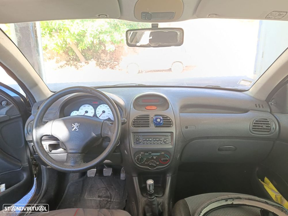 Peugeot 206 - 3