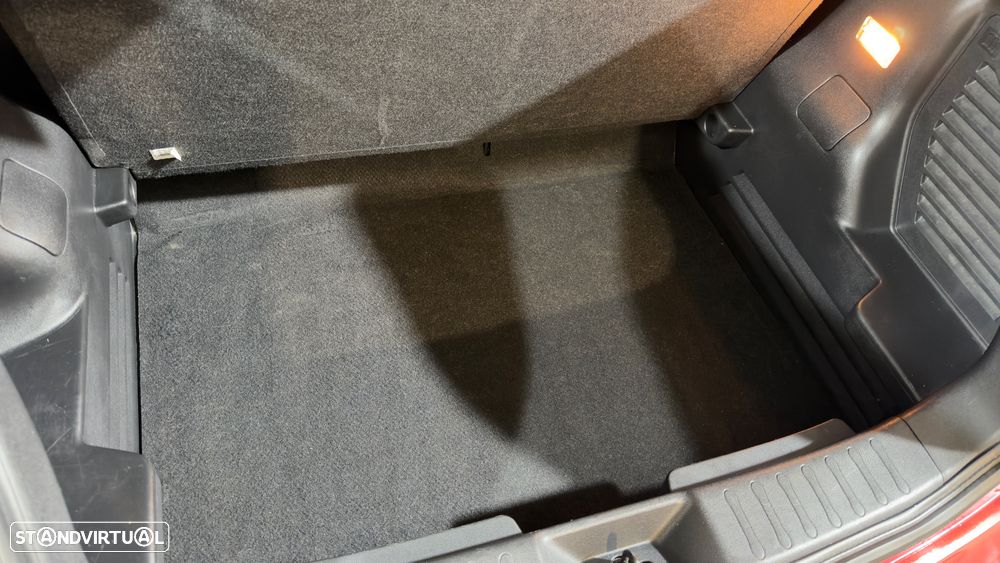 Nissan Juke 1.2 DIG-T Acenta Connect - 28