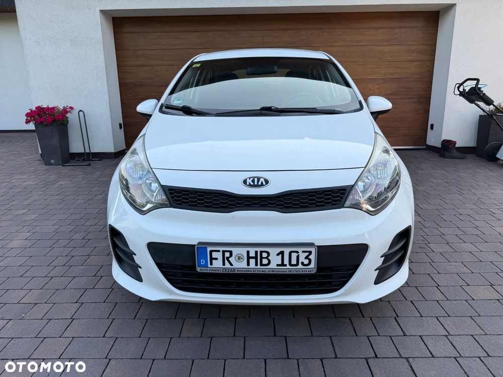 Kia Rio - 3