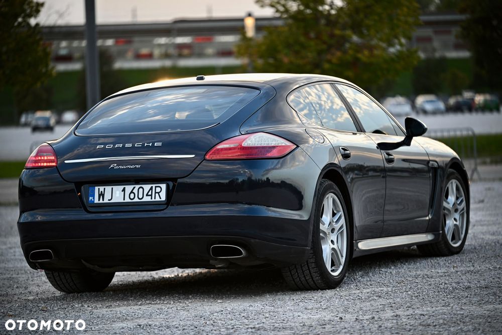 Porsche Panamera - 6