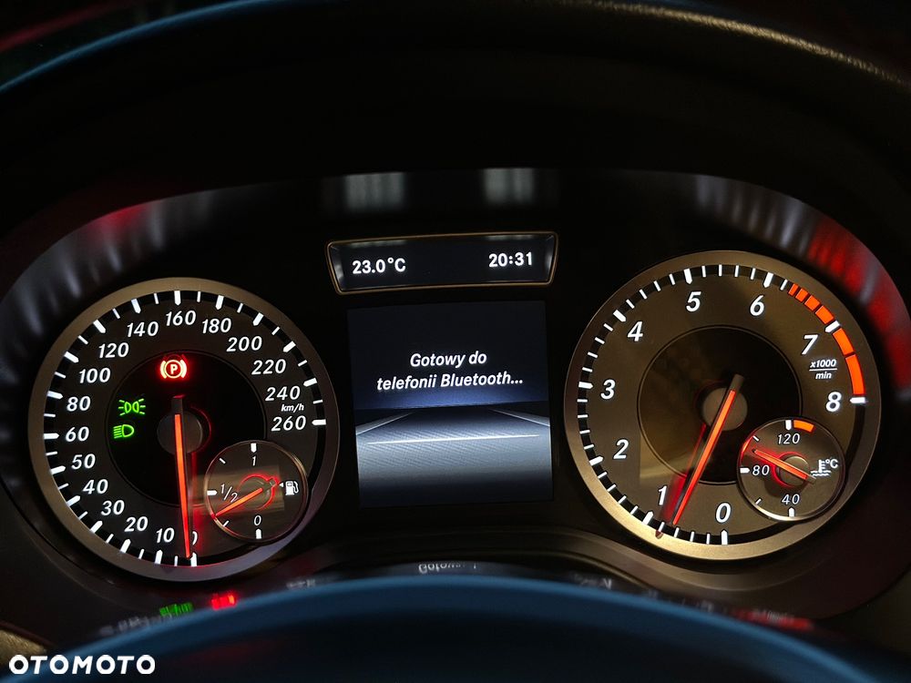 Mercedes-Benz Klasa A 180 (BlueEFFICIENCY) AMG Sport - 26