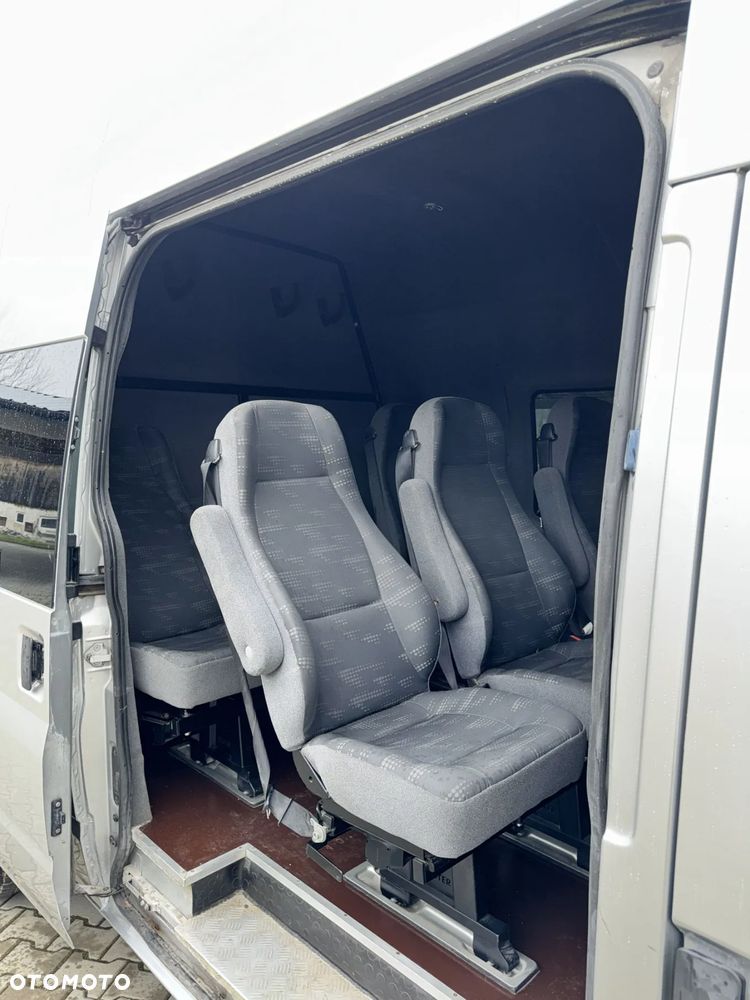 Ford Transit - 24