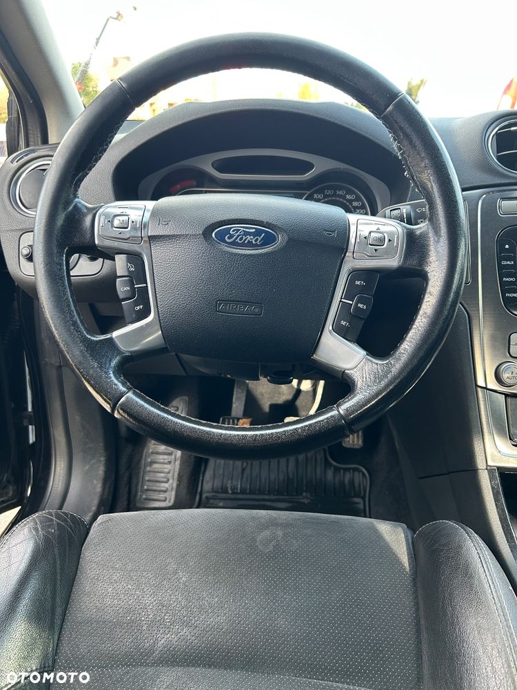 Ford Mondeo - 10