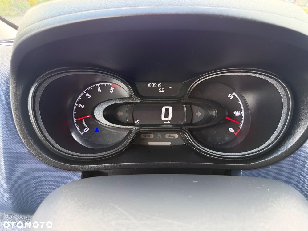 Opel Vivaro - 16