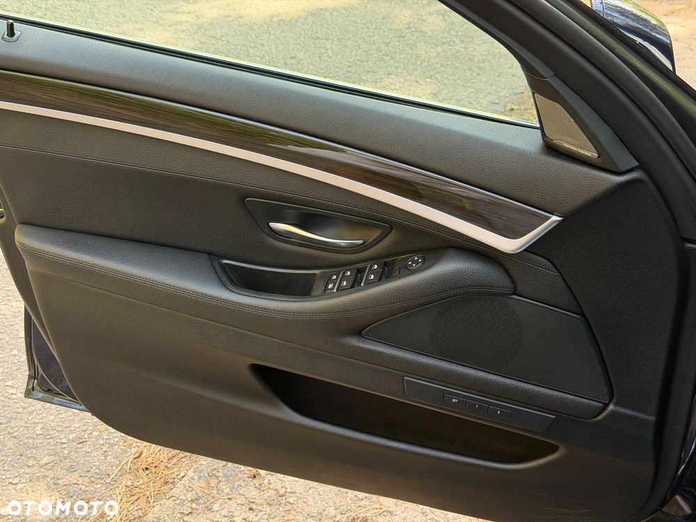 BMW Seria 5 520d Efficient Dynamics Edition Luxury Line - 12