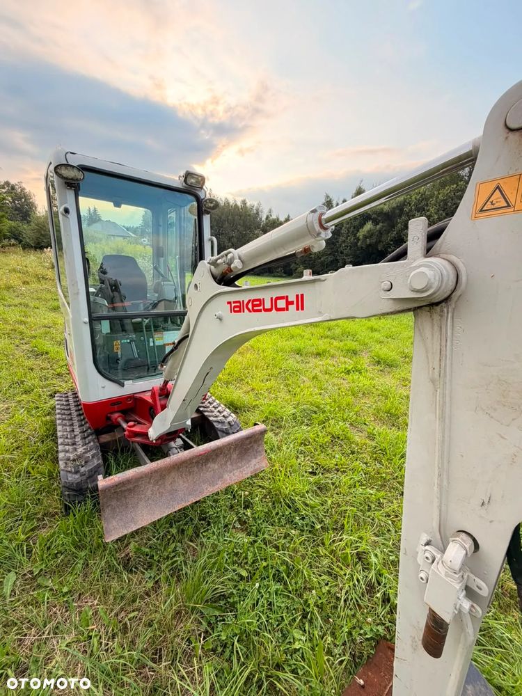 Takeuchi Tb216 - 16
