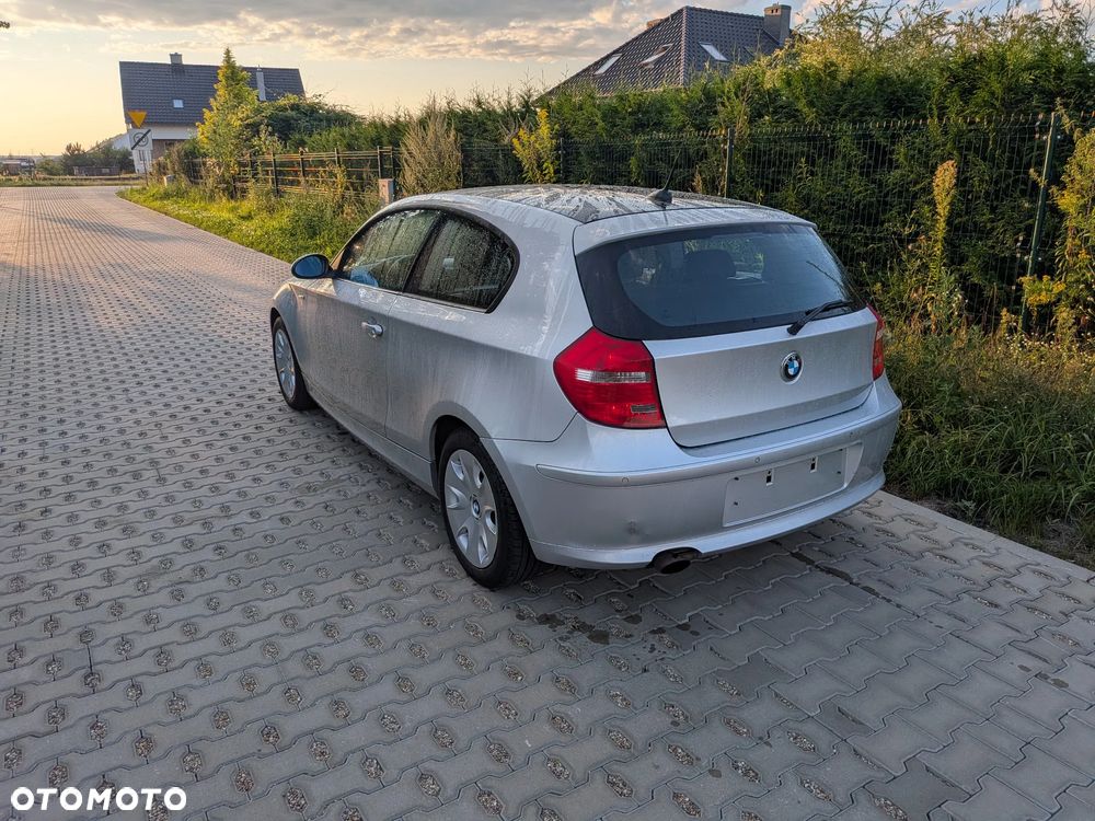 BMW Seria 1 118i - 1