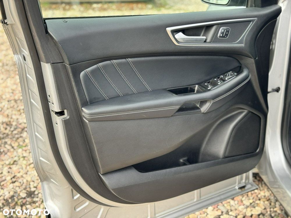 Ford Edge - 15