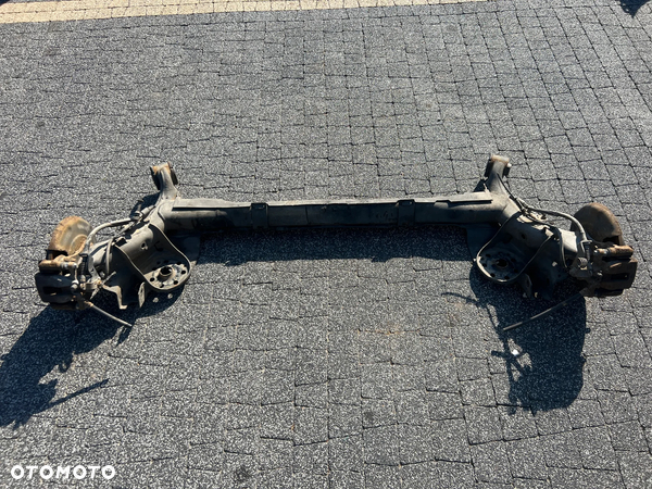 BELKA ZAWIESZENIA OŚ HYUNDAI I20 II 14-