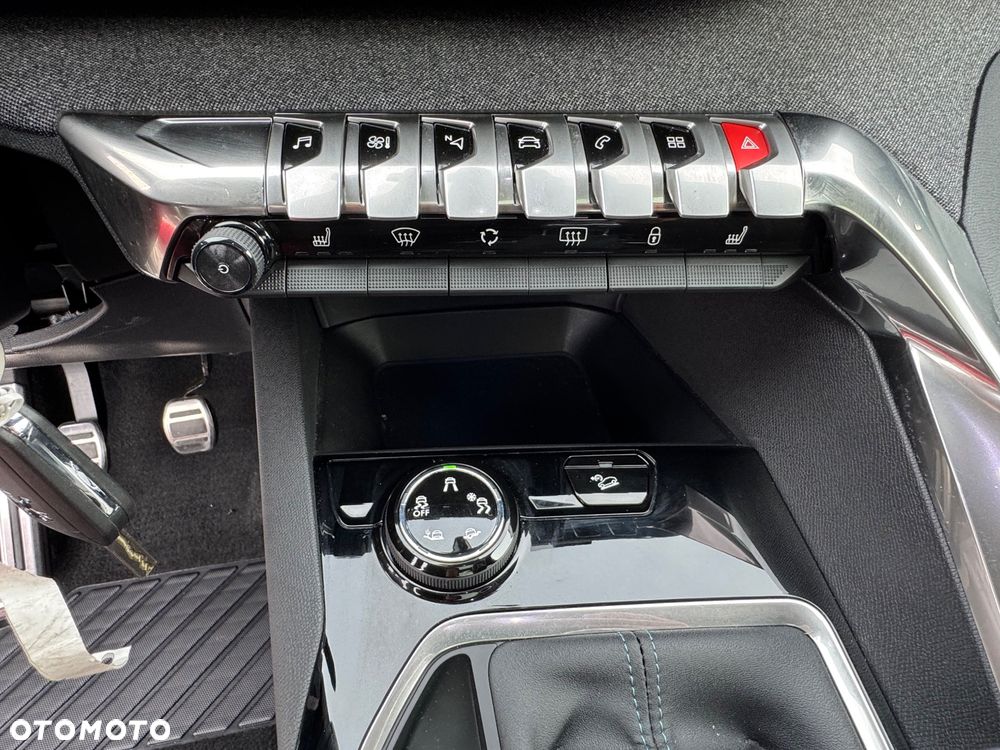 Peugeot 3008 BlueHDi 130 Stop & Start Allure Pack - 19