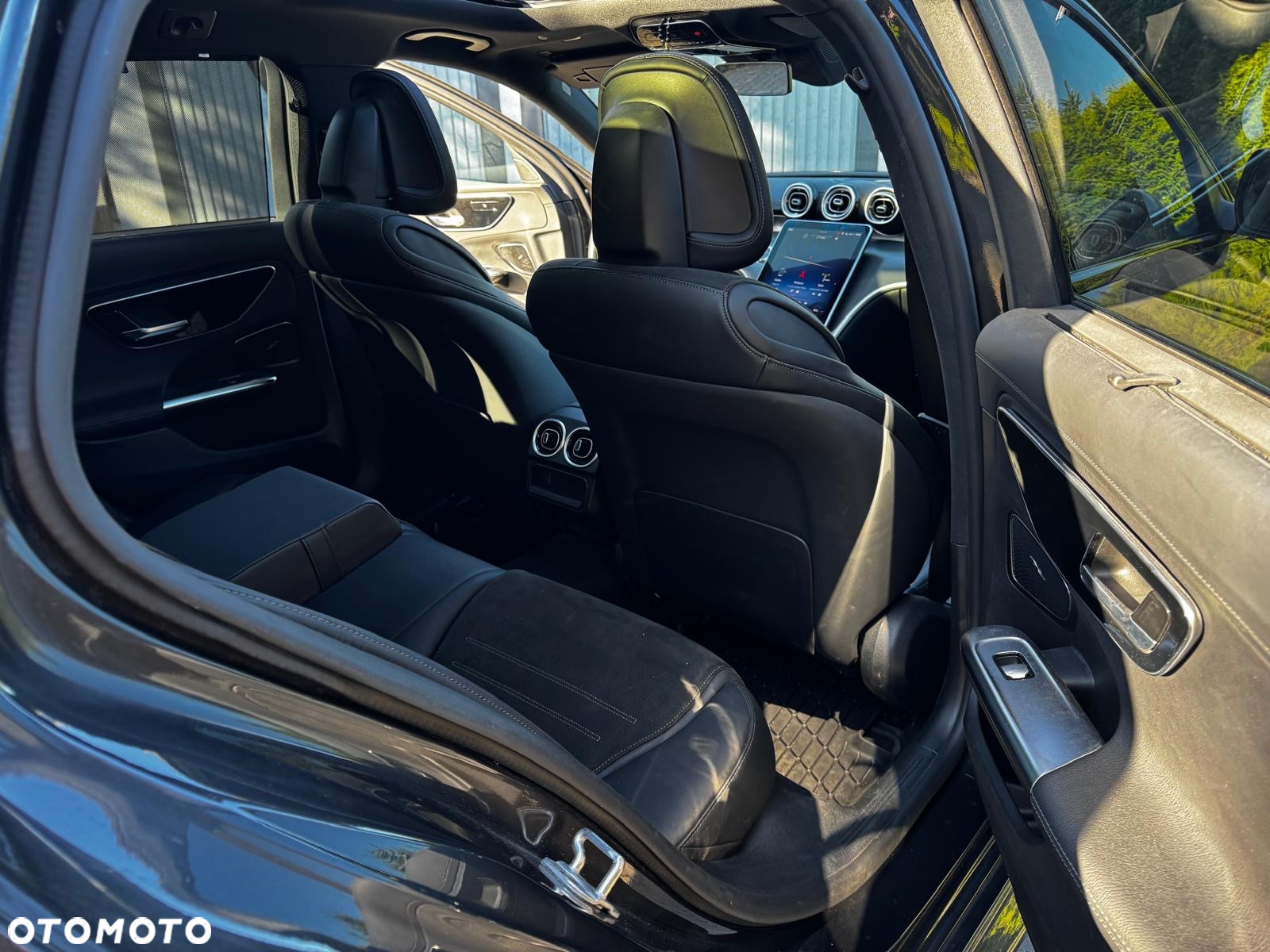 Mercedes-Benz Klasa C 300 e T 9G-TRONIC AMG Line Advanced - 18