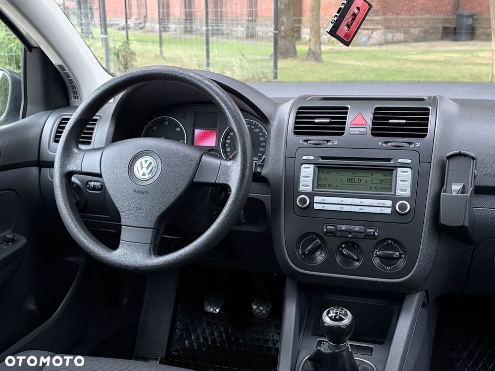 Volkswagen Golf 1.9 TDI DPF Trendline - 12