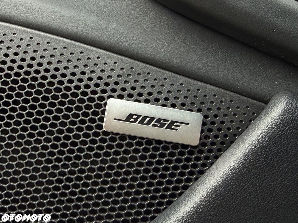 Porsche Taycan Turbo - 29