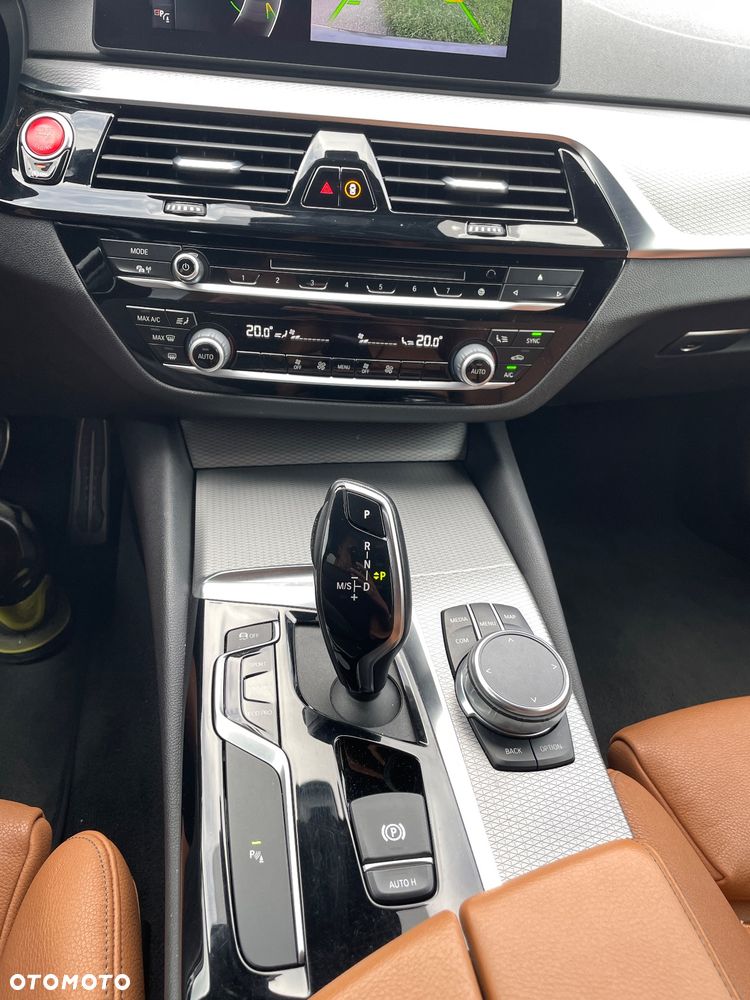 BMW Seria 5 530d xDrive M Sport sport - 22