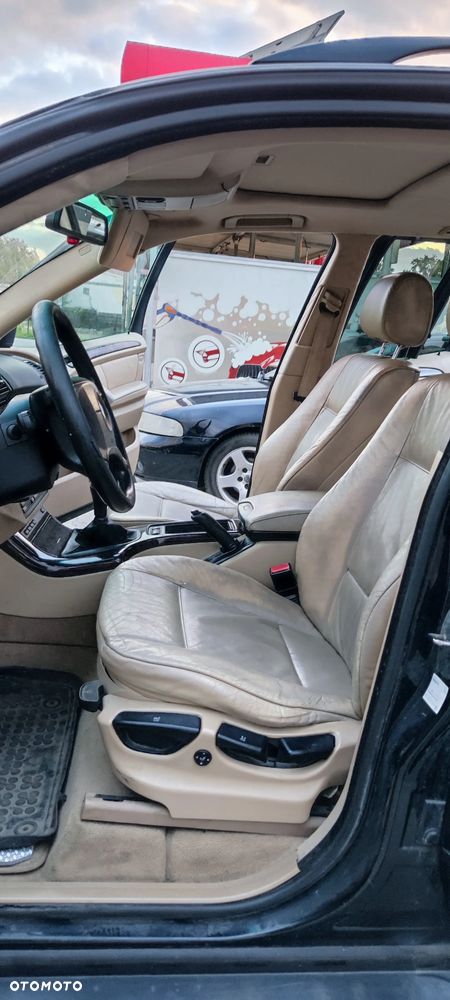 BMW X5 3.0i - 6
