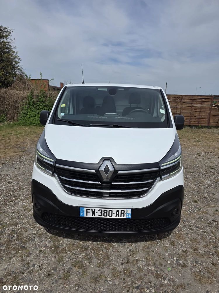 Renault Trafic - 2