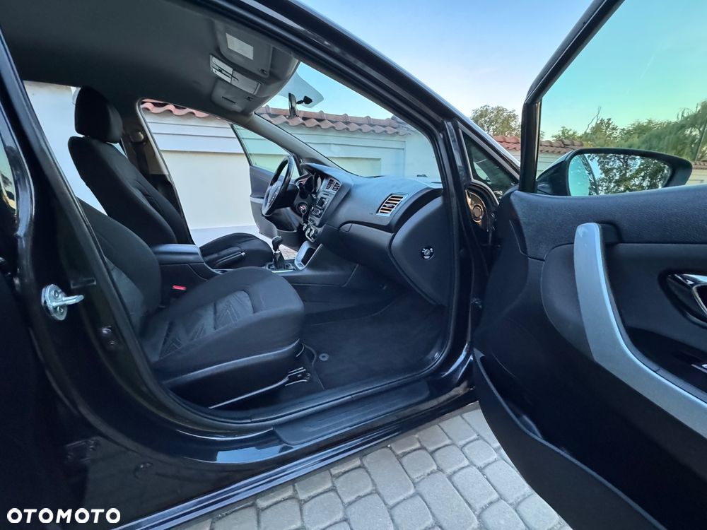 Kia Ceed - 25