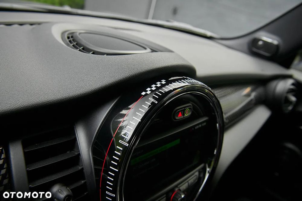 MINI John Cooper Works - 24