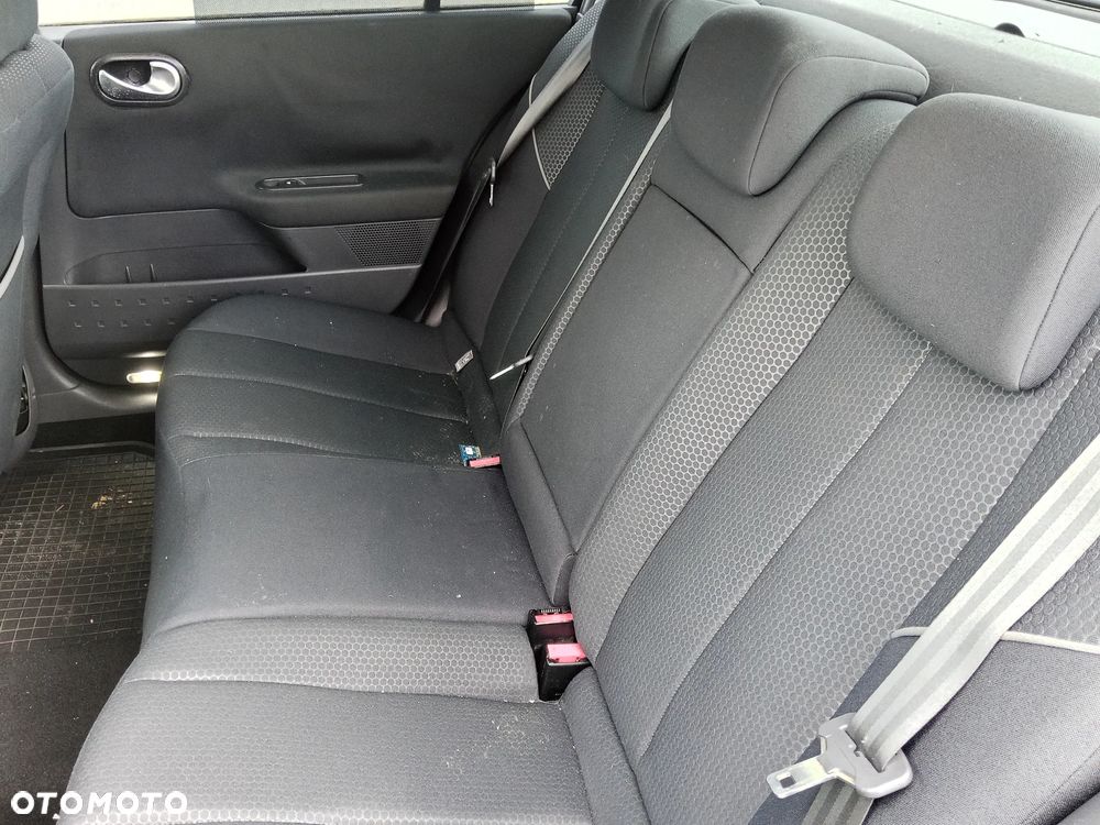 Renault Megane 1.6 Avantage - 9