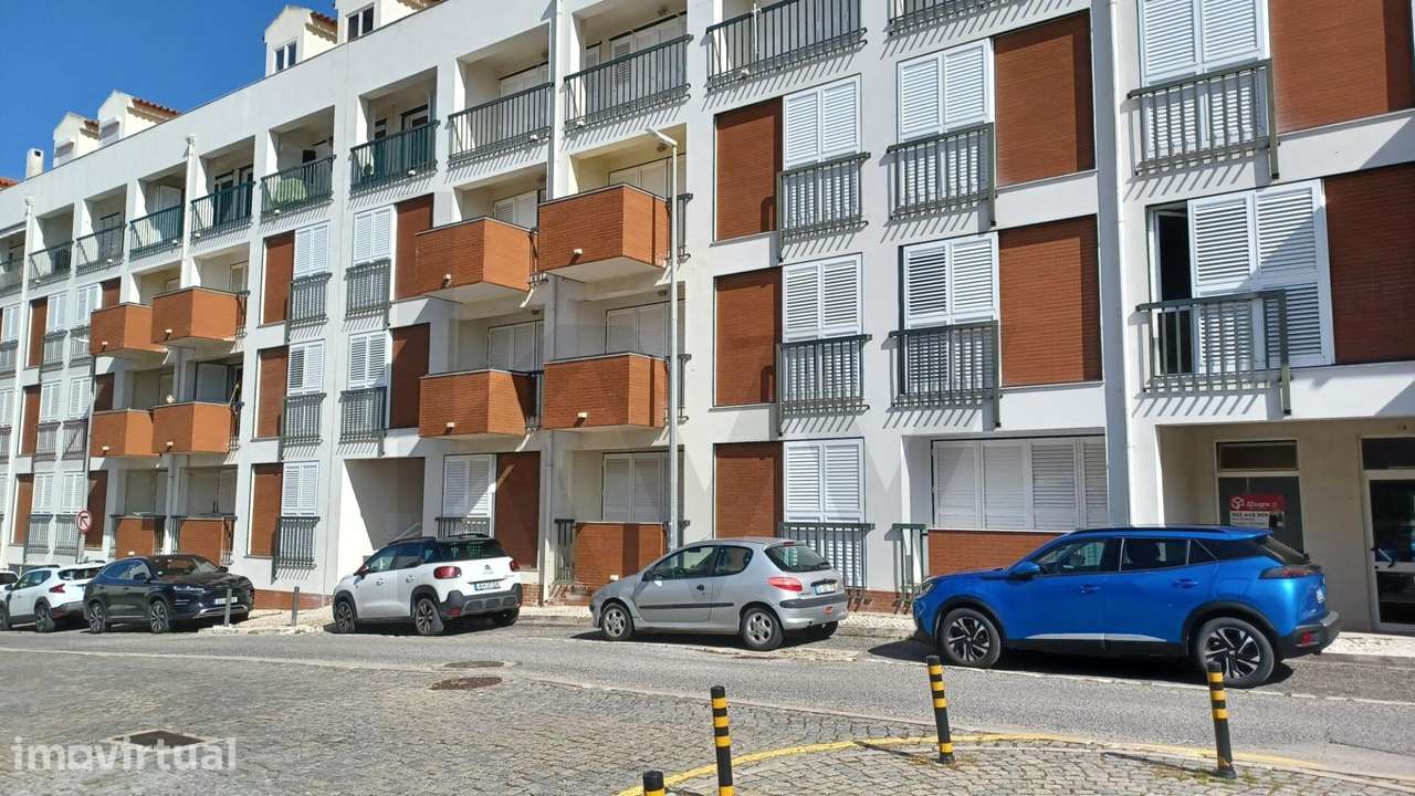 T1 com estacionamento no coração de Sesimbra  – A 5 minutos, a pé, da - Grande imagem: 2/30