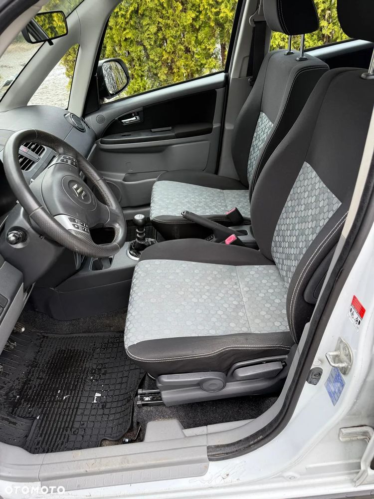 Suzuki SX4 2.0 DDiS 4x4 Comfort - 10