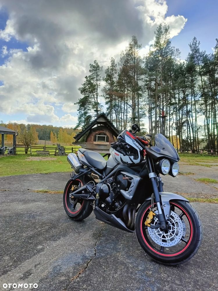 Triumph Street Triple - 1