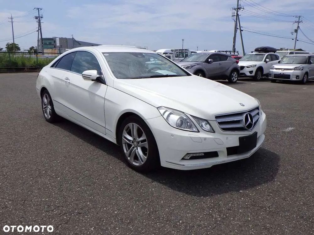 Mercedes-Benz Klasa E 350 Coupe 4Matic 7G-TRONIC - 8