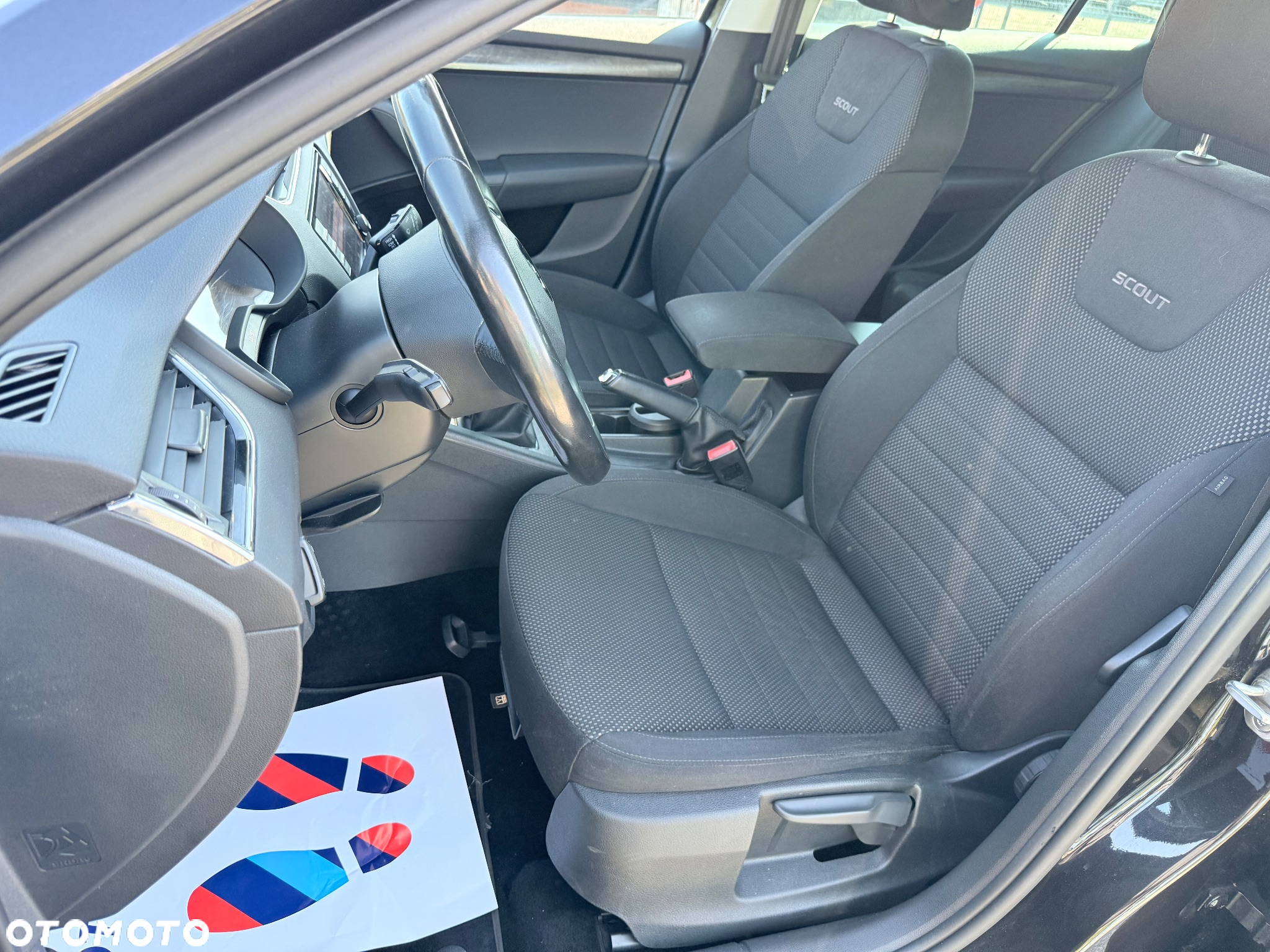 Skoda Octavia Combi 2.0 TDI 4x4 Scout - 25