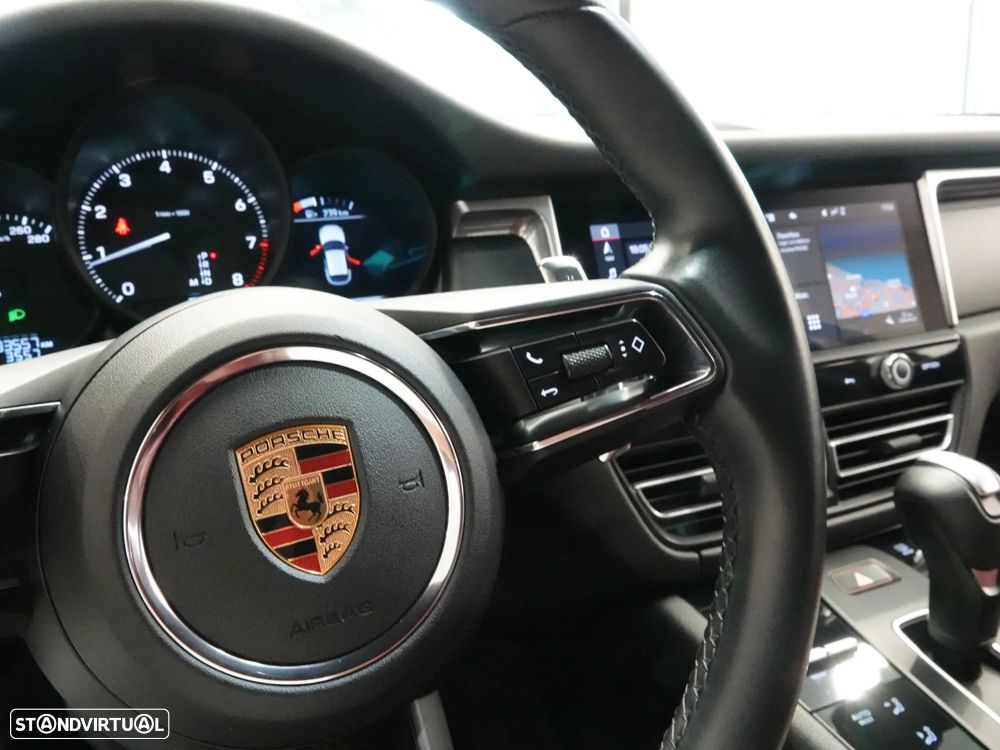 Porsche Macan 2.0T - 21
