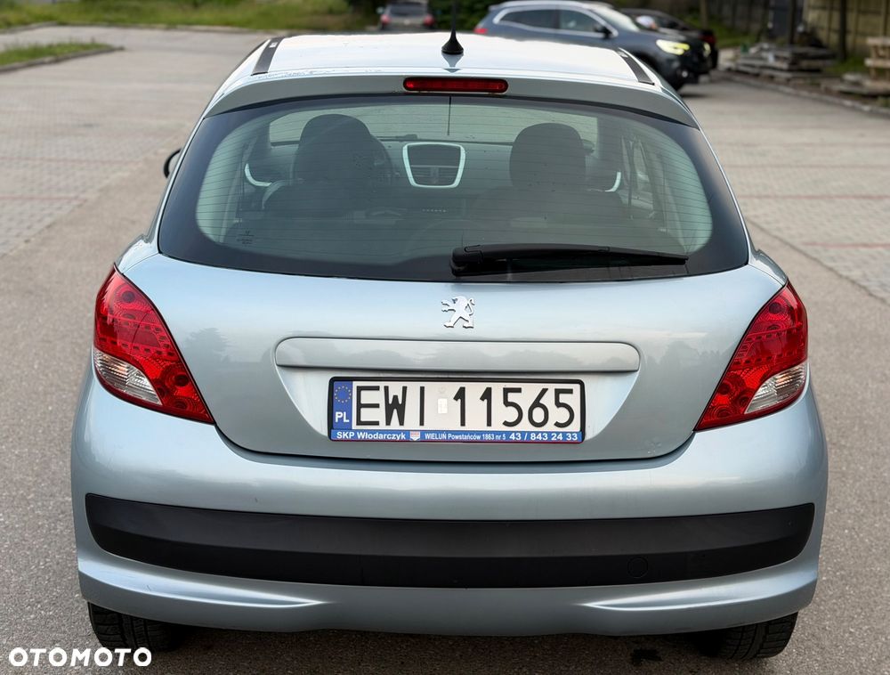Peugeot 207 - 6
