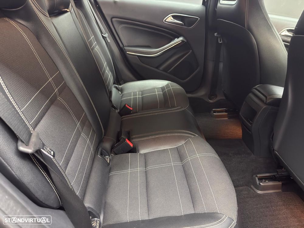 Mercedes-Benz A 180 d Progressive - 35