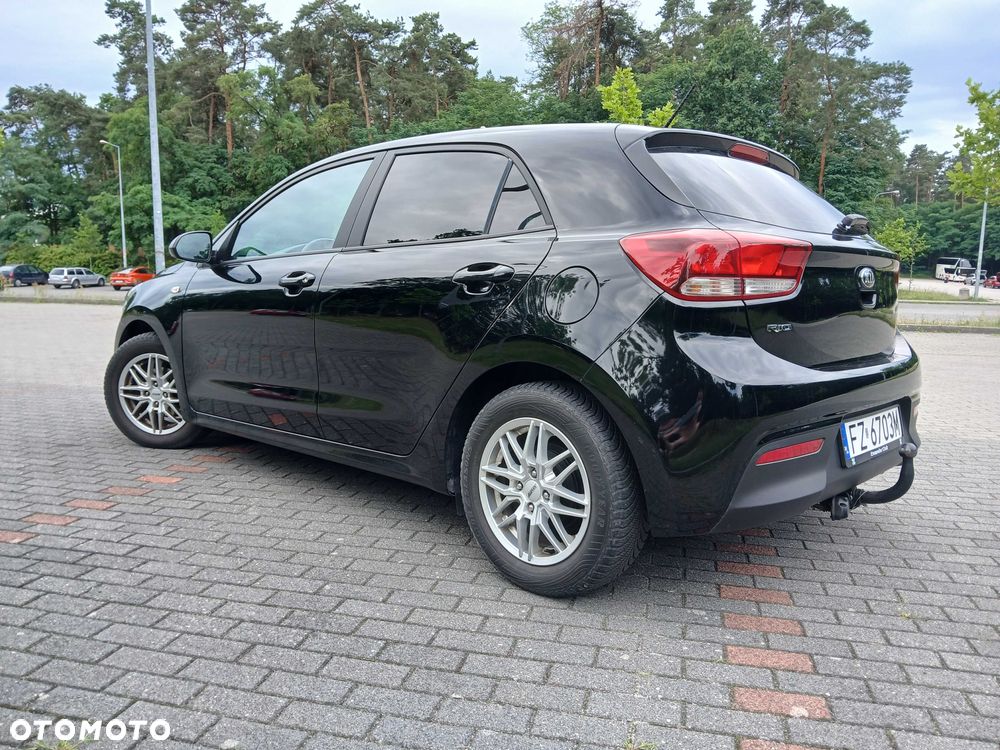 Kia Rio - 3