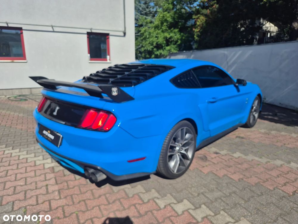 Ford Mustang 5.0 V8 GT - 4